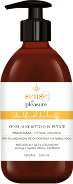 Brązowe mydło w płynie Sense of Pleasure 500 ml, z pompką, z olejkiem arganowym i lotosem, widok z przodu.