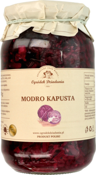 Słoik pasteryzowanej kapusty czerwonej Modro Kapusta, z przodu, beżowa etykieta z napisem i grafiką.
