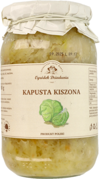Szklany słoik kapusty kiszonej Ogródek Dziadunia, beżowa etykieta z grafiką kapusty, widok frontalny.