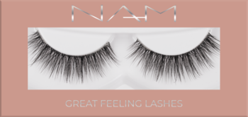 Sztuczne rzęsy NAM 'GREAT FEELING LASHES', naturalne, na transparentnym pasku, w brzoskwiniowym opakowaniu.