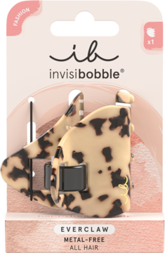 Invisibobble Everclaw: beżowa spinka-szczęka metal-free z wzorem panterki, w opakowaniu, widok z przodu.