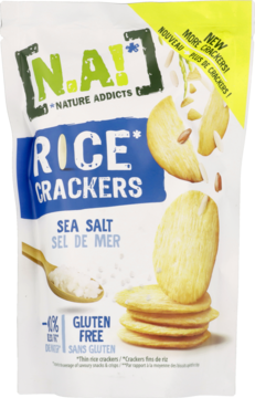 N.A! Nature Addicts Sea Salt Rice Crackers w białej torbie, widok z przodu, pieczone, bezglutenowe.