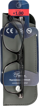 Czarne okulary do czytania z dioptrią +1.00, zapakowane w szare etui i na niebiesko-czerwonej zawieszce.