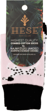 Różowe skarpetki HESE Sox Club z bawełny czesanej w cętki dalmatyńczyka, czarne mankiety, Made in Poland.