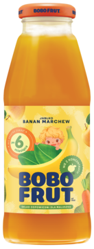 BoboFruit sok jabłko-banan-marchew w szklanej butelce, żółta etykieta z bobasem i bananem, widok z przodu.