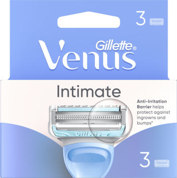 Opakowanie 3 ostrzy Gillette Venus Intimate do skóry wrażliwej, z widocznym ostrzem i napisem Anti-irritation Barrier.