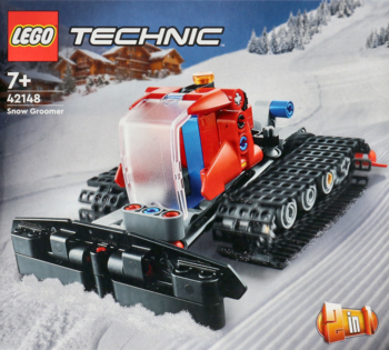 Pudełko LEGO Technic 42148 Snow Groomer. Czerwono-niebieski model ratraka z pługiem i gąsienicami na śniegu.