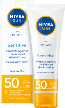 NIVEA SUN Sensitive krem do twarzy SPF 50, biała tubka i pudełko, widok z przodu. Dla wrażliwej skóry, bezzapachowy.