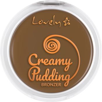 Kremowy bronzer Lovely Creamy Pudding w okrągłym brązowym kompakcie, pomarańczowe napisy, widok z góry.