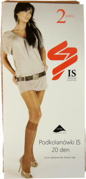 Cieliste podkolanówki IS 20 den półmatowe z niewidocznie wzmocnionymi palcami, prezentowane na modelce.