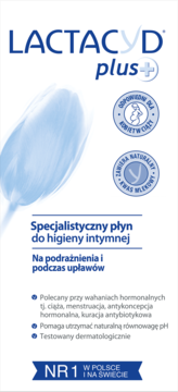 Białe opakowanie Lactacyd plus+ specjalistycznego płynu do higieny intymnej, z niebieskimi napisami, widok z przodu.
