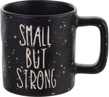 Czarny kubek ceramiczny z napisem "SMALL BUT STRONG", matowy, z jasnymi plamkami, idealny do kawy.
