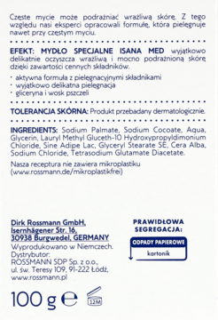 Tył białego opakowania mydła Isana Med do skóry wrażliwej, widok z góry. Widoczne składniki i info o braku mikroplastiku.