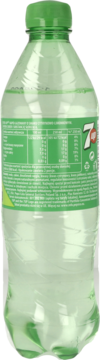 Tył butelki Seven-Up cytrynowo-limonkowego z zieloną etykietą, widoczne czytelne dane odżywcze.