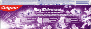 Tył fioletowego opakowania pasty Colgate Max White Sparkle Diamonds, z napisami o świeżości i bielszych zębach.