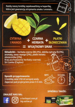Tył pomarańczowego opakowania herbaty czarnej Herbapol z cytryną, mango, składem i instrukcją parzenia.