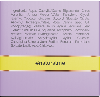 Tył opakowania rozświetlającego kremu do twarzy z witaminą C, widoczna lista składników na liliowym tle z hashtagiem #naturalme.
