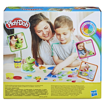 Tył opakowania Play-Doh Żaba i Nauka Kolorów; dorosły i dziecko bawią się, ucząc kolorów, widać zabawkę-żabę.