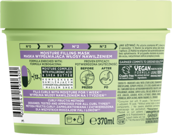 Tył zielonej maski Garnier Fructis Curls Method 370ml, z infografiką nawilżania i certyfikatem vegan.