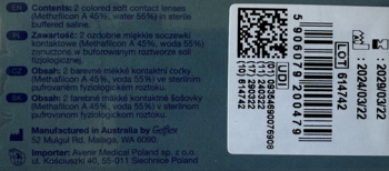 Tył opakowania soczewek All Vue Colors Plus, 2 sztuki, z białymi etykietami zawierającymi kody kreskowe i dane.