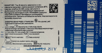 AIR OPTIX Plus HydraGlyde, tył opakowania z białą etykietą informacyjną i kodami kreskowymi na niebieskim tle.