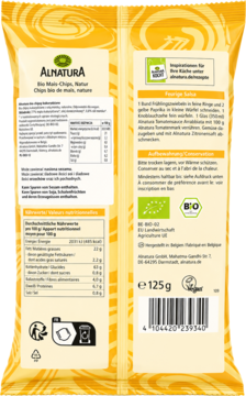 Tył opakowania Alnatura Bio-Mais-Chips, żółto-pomarańczowa torba z tabelą wartości odżywczych i kodem kreskowym.