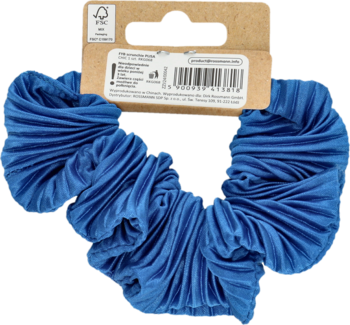 Niebieska, szeroka, plisowana gumka do włosów, z tyłu widoczna brązowa metka z kodem kreskowym.