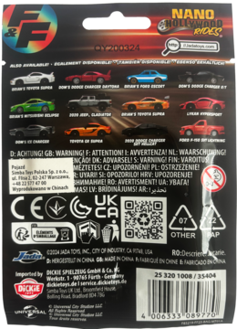 Tył opakowania Fast & Furious Nano Hollywood Rides z listą 12 modeli aut, ostrzeżeniami i kodem kreskowym.