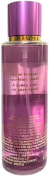 Fioletowa mgiełka Victoria's Secret Love Spell, tył butelki z nutami cytryny i neroli. Widok z tyłu.