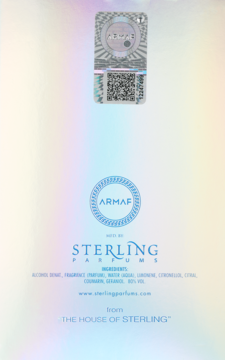 Etykieta z tyłu wody perfumowanej Armaf Club de Nuit Blue Iconic: holograficzny znak, logo i lista składników.