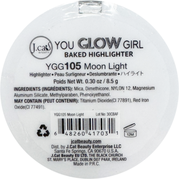 Tył okrągłego opakowania rozświetlacza J.Cat Beauty You Glow Girl Moon Light, widoczne składniki i kod kreskowy.