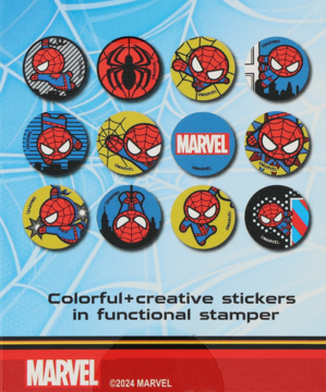 Zestaw 12 okrągłych stempli Spider-Man z różnymi kolorowymi wzorami superbohatera i logo Marvel, na niebieskim tle.