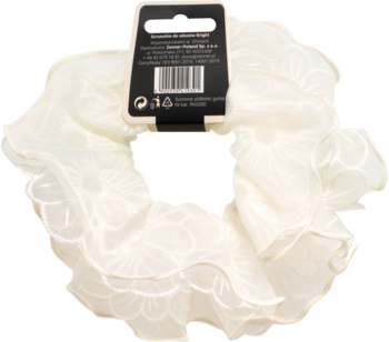 Kremowa scrunchie do włosów Bright, Ewa Schmitt RKG090, z falbankami i subtelnym wzorem, widok z góry.