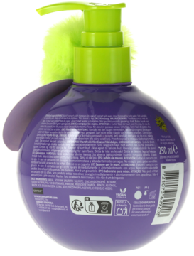 Tył fioletowej butelki szamponu z zieloną pompką, futerkiem i etykietą ze składem.