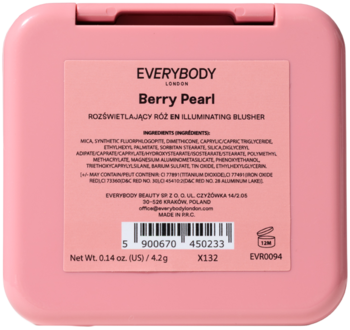 Tył różowego opakowania rozświetlającego różu Everybody London Berry Pearl z etykietą składu.