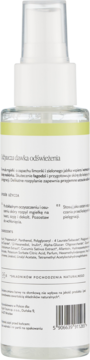 Tył butelki odświeżającej esencji nawilżającej z atomizerem, widoczna etykieta, tekst i kod kreskowy.