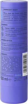 Krem KLOO OVERNIGHT RESET z 0,05% retinalem, tył fioletowego opakowania z listą składników i kodem.