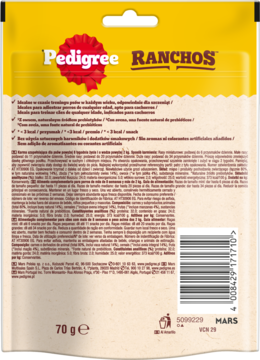 Tył żółto-białego opakowania Pedigree Ranchos Cubes 70g z wołowiną. Widoczny opis produktu, skład i kod kreskowy.