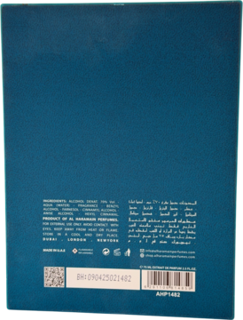 Tył ciemnoniebieskiego opakowania perfum Al Haramain Amber Oud Aqua Dubai z informacjami i kodem kreskowym.