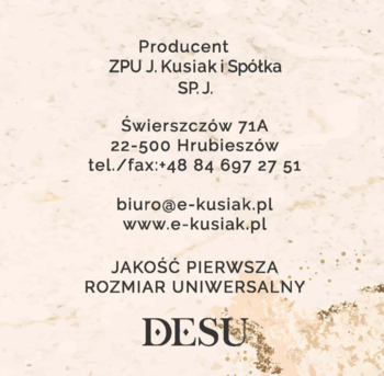 Tył opakowania beżowych podkolanówek Desu z adresem producenta i napisem "Rozmiar Uniwersalny", na marmurowym tle.