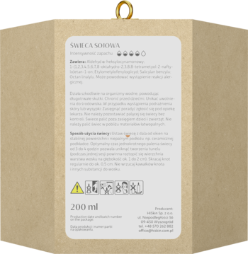 Tył brązowego, kartonowego opakowania świecy sojowej 200 ml, z widoczną białą etykietą i instrukcjami po polsku.