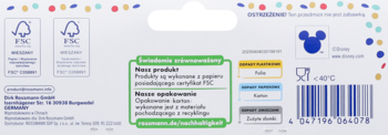 Tył biało-niebieskiego opakowania produktu babylove z logo Mickey Mouse, dwoma kodami FSC oraz informacjami o recyklingu.