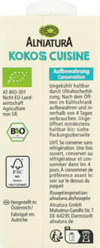 Alnatura Kokoss Cuisine, wegańska kokosowa śmietanka w off-white kartonie z zielonymi napisami, z przodu.