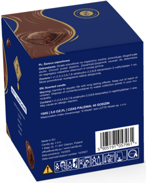 Pudełko świecy zapachowej E. Wedel x Candly & Co. Ciemnoniebieskie, widok z boku i góry, z motywem czekolady. Info, barcode, 45h palenia.
