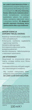 Tył opakowania AA Laab Clear Skin Solution, serum 100 ml. Biały tekst o właściwościach i składzie na niebieskim tle.