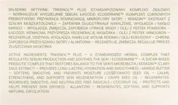 Aktywne składniki musu oczyszczającego, tekst w językach polskim i angielskim, na jasnozielonym tle.