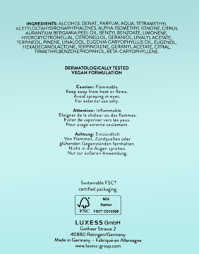 Tył opakowania zapachu BLU FOR HER, jasno-niebieskie tło z listą składników, ostrzeżeniami i logo FSC.