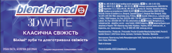 Niebieskie opakowanie pasty Blend-a-med 3D White Classic Fresh, wybielającej zęby i zapewniającej świeżość.