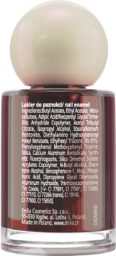 Tył butelki lakieru do paznokci Delia. Ciemnoczerwony lakier, biały korek, widoczna lista składników i dane firmy.