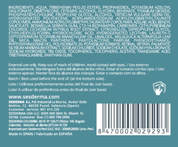 Tył opakowania nawilżającego kremu Sesderma Azelac z kwasem azelainowym na turkusowym tle, widoczny kod kreskowy.